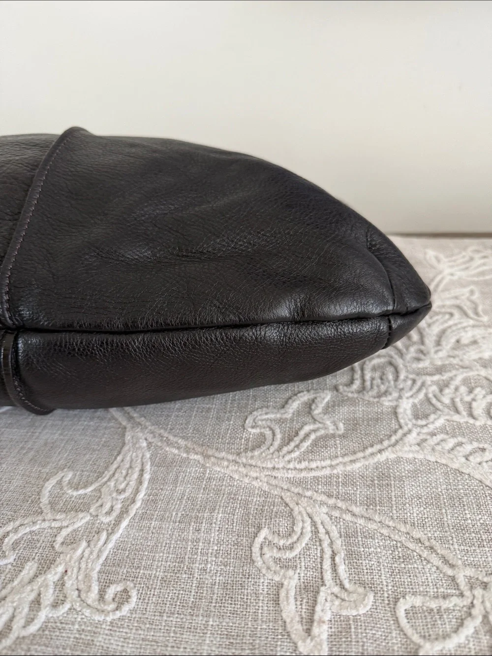 Varrlale Made In Italy Chocolate Brown Leather Slouchy Hobo/Shoulder Bag w/strap